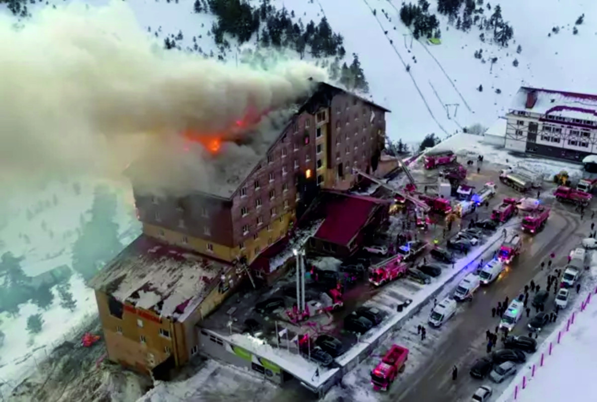 Bolu'da otel yangınında hayatını kaybedenlerin sayısı 66'ya yükseldi