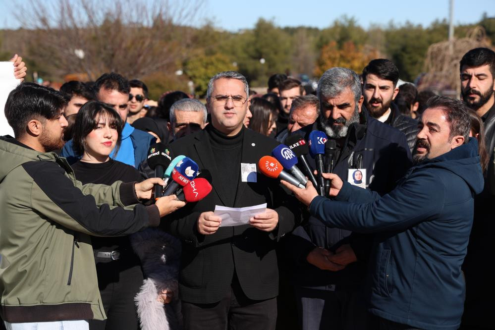 Diyarbakır'da üniversite öğrencileri ve Rojin Kabaiş'in babası “adalet” çağrısında bulundu