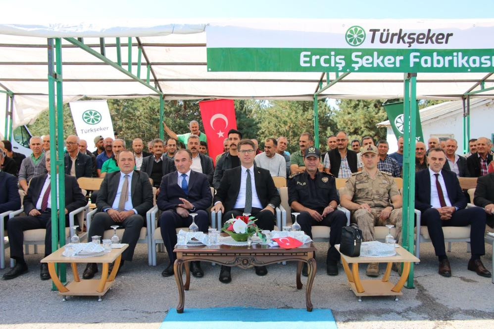 Erciş şeker fabrikasında pancar alım kampanyası başladı