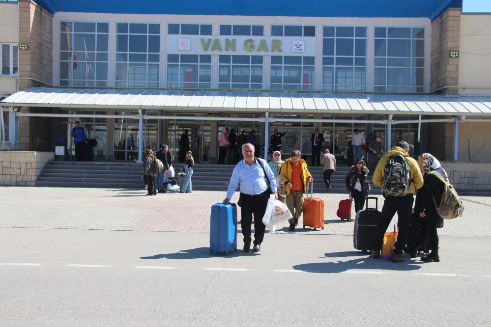 İranlı turistler Nevroz için Tahran-Van trenini tercih etti