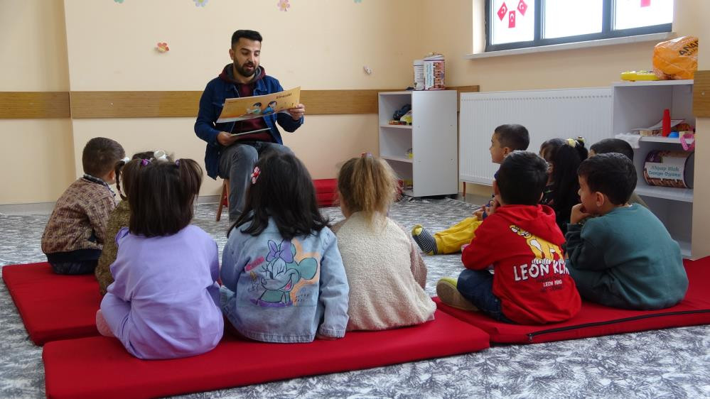 Sağlık çalışanlarının yüzünü güldüren proje: Hastane yerleşkesinde anaokulu açıldı